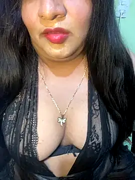 Snapshot of Diann96 chatting on October 2025 10:50:01 PM Diann96 online show from October 2025 10:50:01 PM