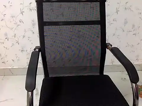 shiny-krisha online show from October 2025 04:54:01 AM