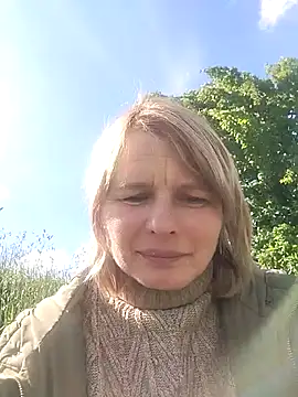 Masha412111 online show from May 2026 07:26:02 AM