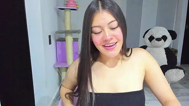 Snapshot of amazingloren999 chatting on November 2025 12:43:01 AM amazingloren999 online show from November 2025 12:43:01 AM