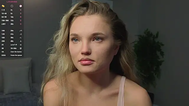 JulieLupo online show from December 2025 09:07:01 AM