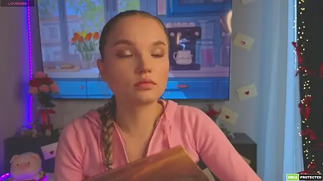 JulieLupo online show from April 2026 06:11:02 AM