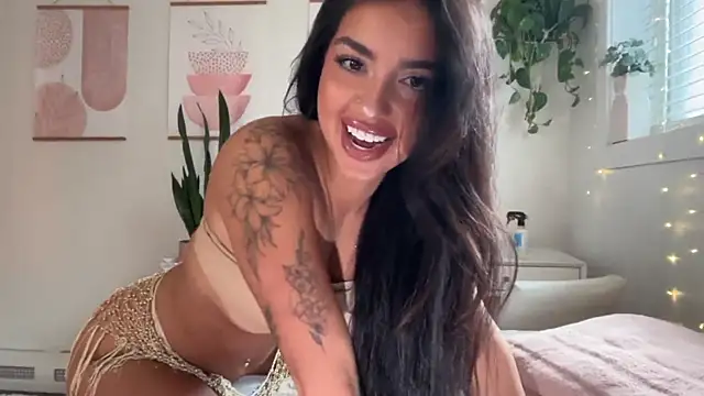ariajacksonx online show from April 2026 10:15:01 PM