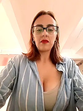 Jade 1-9 online show from February 2026 05:39:01 PM