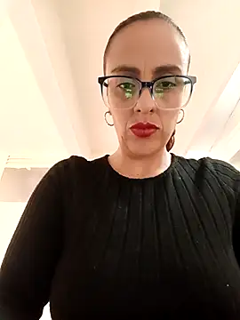 Jade 1-9 online show from February 2026 05:10:02 PM