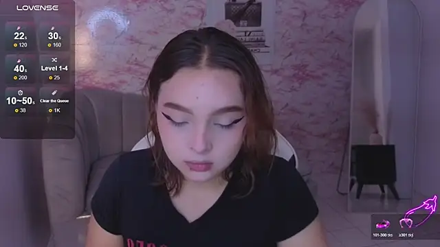 mia foster t online show from February 2026 01:23:02 PM