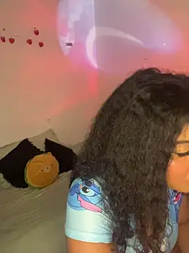 mitschellfox21 online show from November 2025 09:57:01 PM