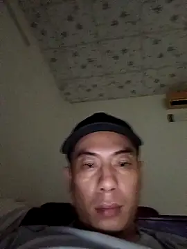 Snapshot of VintageAdmiral110 chatting on April 2026 02:00:01 PM VintageAdmiral110 online show from April 2026 02:00:01 PM