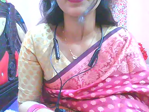 Snapshot of night_queeen7 chatting on November 2025 07:17:01 PM night queeen7 online show from November 2025 07:17:01 PM