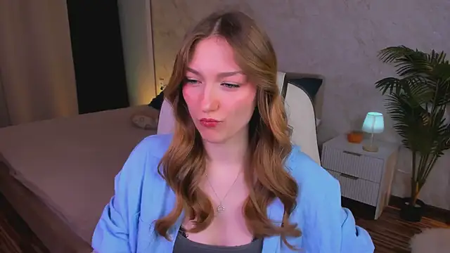 AngelAnabelle online show from November 2025 08:47:02 PM