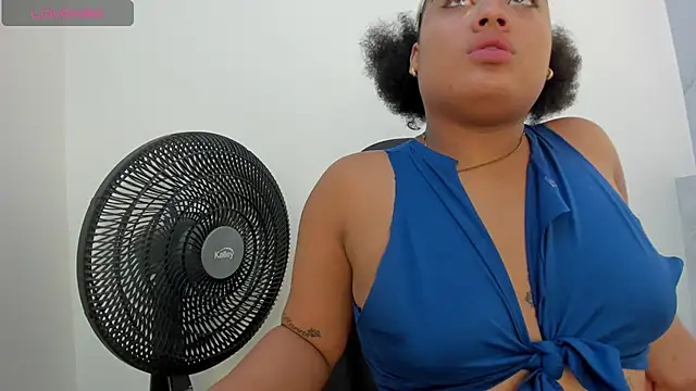 yeliss brown online show from October 2025 03:52:02 AM