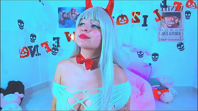 Miaengels  online show from October 2025 01:05:01 AM