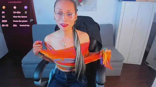 Snapshot of alexia_james_ chatting on February 2026 08:26:02 PM alexia james online show from February 2026 08:26:02 PM