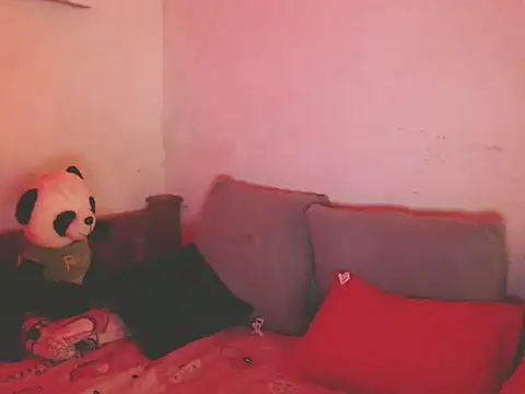 Snapshot of Charlotte_Rot2 chatting on October 2025 01:03:02 AM Charlotte Rot2 online show from October 2025 01:03:02 AM