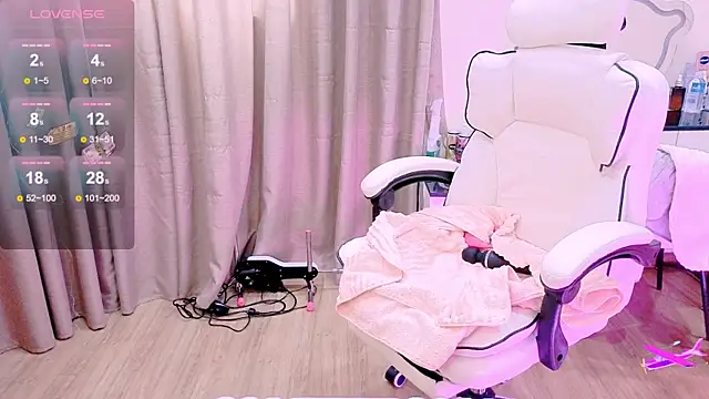  Aria Moonie online show from October 2025 02:58:02 AM