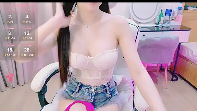 Snapshot of _Aria_Moonie chatting on May 2026 03:13:01 AM Aria Moonie online show from May 2026 03:13:01 AM