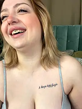 KellyMoors online show from October 2025 01:08:02 AM