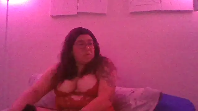 Snapshot of Foxxxy08 chatting on November 2025 04:45:02 AM Foxxxy08 online show from November 2025 04:45:02 AM