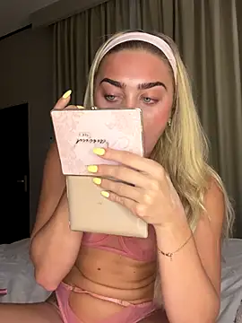 Aurii Angel online show from October 2025 11:14:02 PM