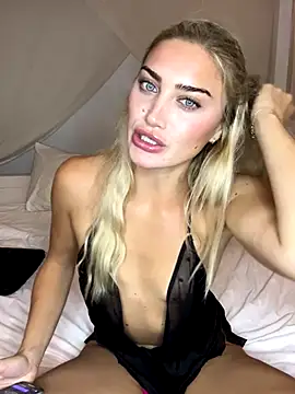 Aurii Angel online show from November 2025 03:18:02 AM