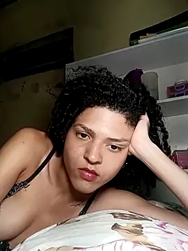 Larissinhamm online show from October 2025 05:17:02 AM