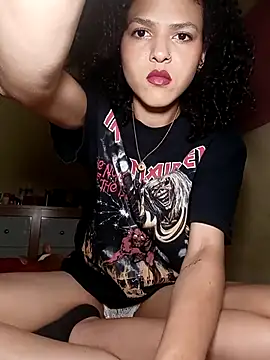 Larissinhamm online show from October 2025 08:14:01 AM