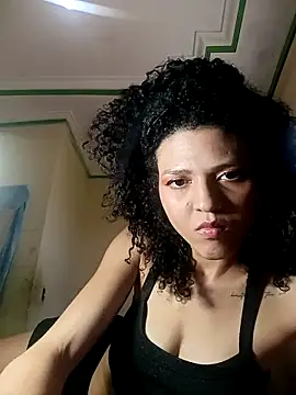 Larissinhamm online show from October 2025 04:09:02 PM