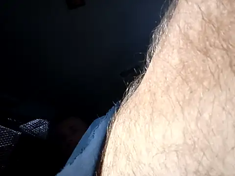 Snapshot of LetMeLiqU chatting on October 2025 11:44:02 AM LetMeLiqU online show from October 2025 11:44:02 AM