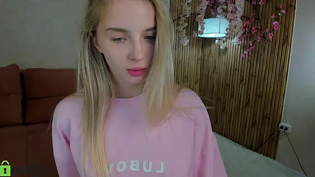 L1na Reeds online show from May 2026 01:56:01 AM