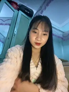 banlinh004 online show from December 2025 01:50:02 PM