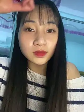 banlinh004 online show from December 2025 01:37:02 PM