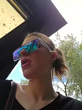 Snapshot of lonely_Cosplay_chick chatting on December 2025 12:40:01 AM lonely Cosplay chick online show from December 2025 12:40:01 AM