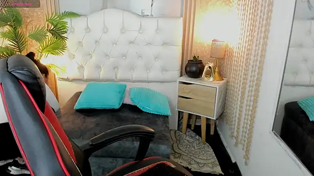 AriaVega online show from April 2026 12:54:01 PM