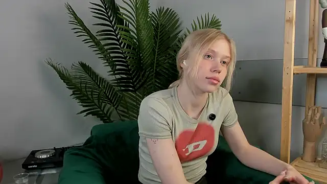 Snapshot of RayBalderston chatting on October 2025 02:25:02 PM RayBalderston online show from October 2025 02:25:02 PM