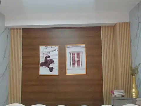 claudina s online show from October 2025 01:03:02 PM