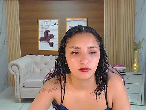 claudina s online show from October 2025 12:49:01 PM