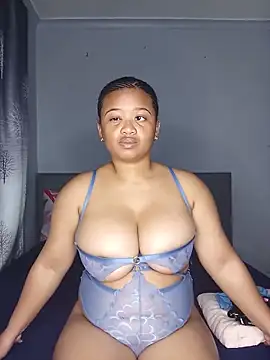Snapshot of Sultrytits6 chatting on June 2026 09:30:02 PM Sultrytits6 online show from June 2026 09:30:02 PM