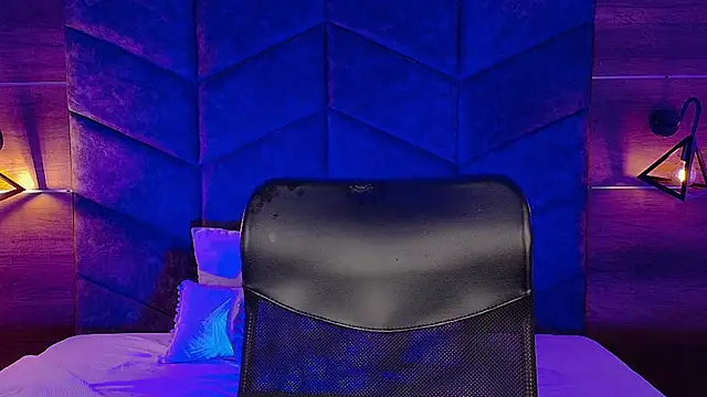 LiamThunder05  online show from October 2025 03:10:02 AM