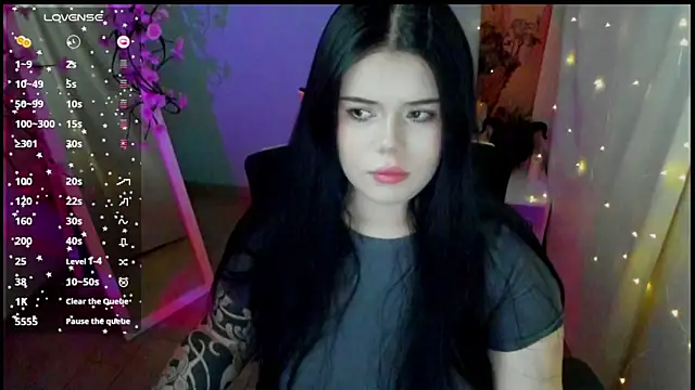 Mona Esty online show from April 2026 06:11:02 AM