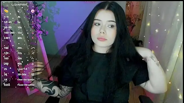 Mona Esty online show from May 2026 08:20:01 AM