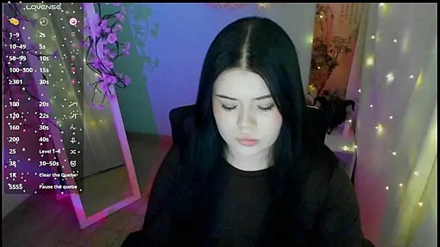 Mona Esty online show from May 2026 06:11:01 AM