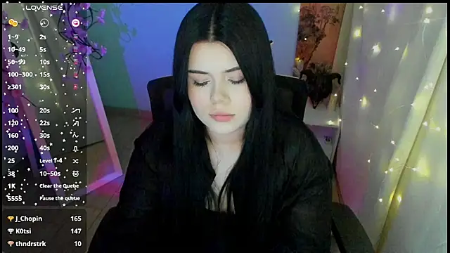 Mona Esty online show from May 2026 10:36:01 AM