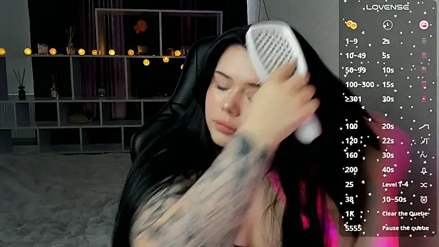 Mona Esty online show from June 2026 07:53:02 AM