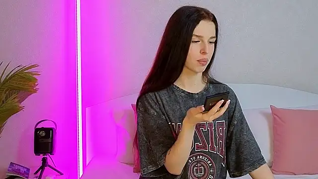 Snapshot of Victoria_Pass chatting on October 2025 09:30:01 PM Victoria Pass online show from October 2025 09:30:01 PM