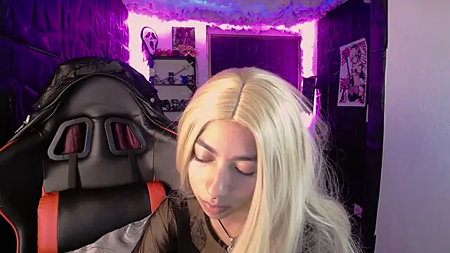 Snapshot of lunarichy22 chatting on February 2026 07:54:02 PM lunarichy22 online show from February 2026 07:54:02 PM