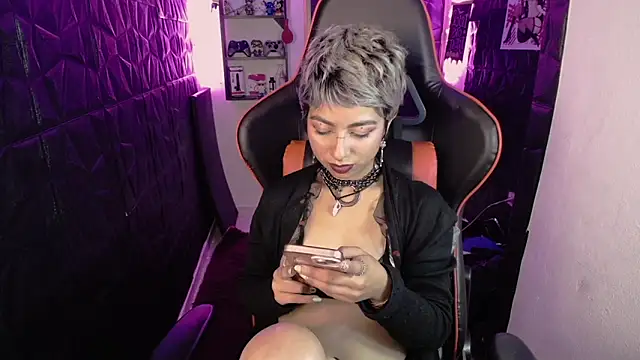 Snapshot of lunarichy22 chatting on February 2026 08:38:01 PM lunarichy22 online show from February 2026 08:38:01 PM