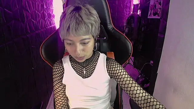 Snapshot of lunarichy22 chatting on February 2026 09:35:02 PM lunarichy22 online show from February 2026 09:35:02 PM