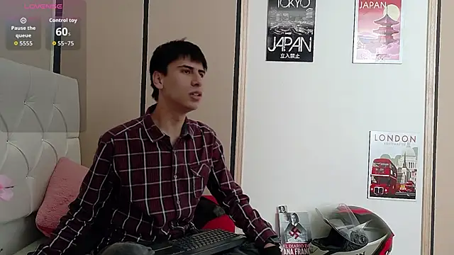 Troy boy19 online show from October 2025 08:53:02 PM