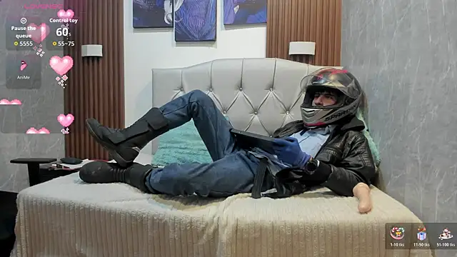 Troy boy19 online show from November 2025 08:30:02 PM