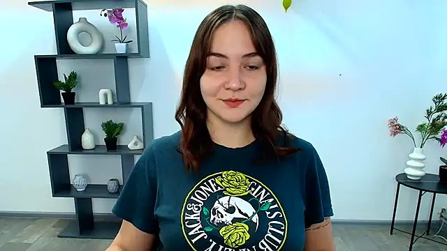 OliviaMontgommery online show from October 2025 05:08:02 AM